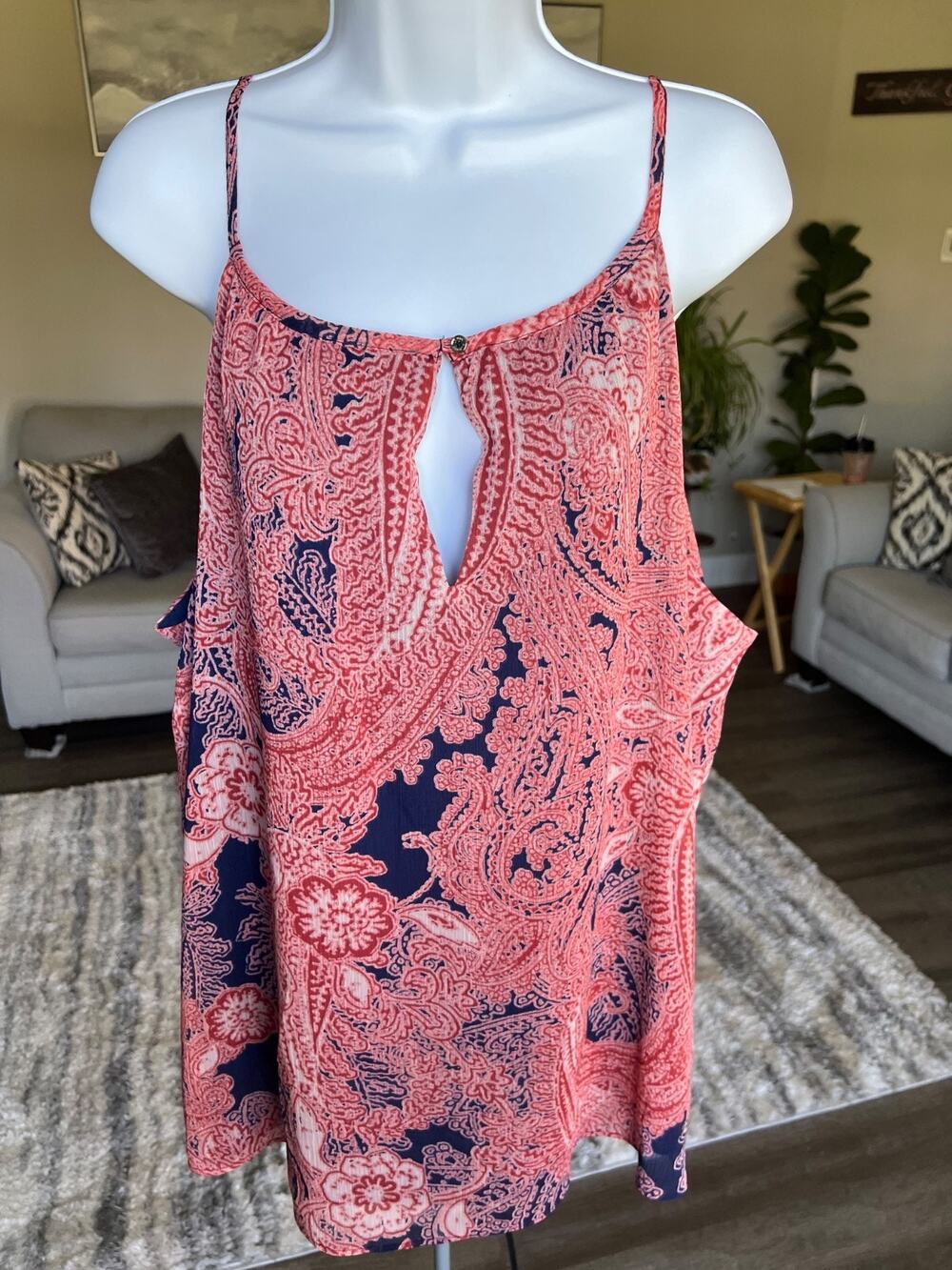 Tommy Hilfiger Woman’s Blue Red & White Paisley Jersey Top Sz 3X #686